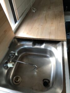 121e2701-1f39-4e28-9e41-53194f1d4ac3